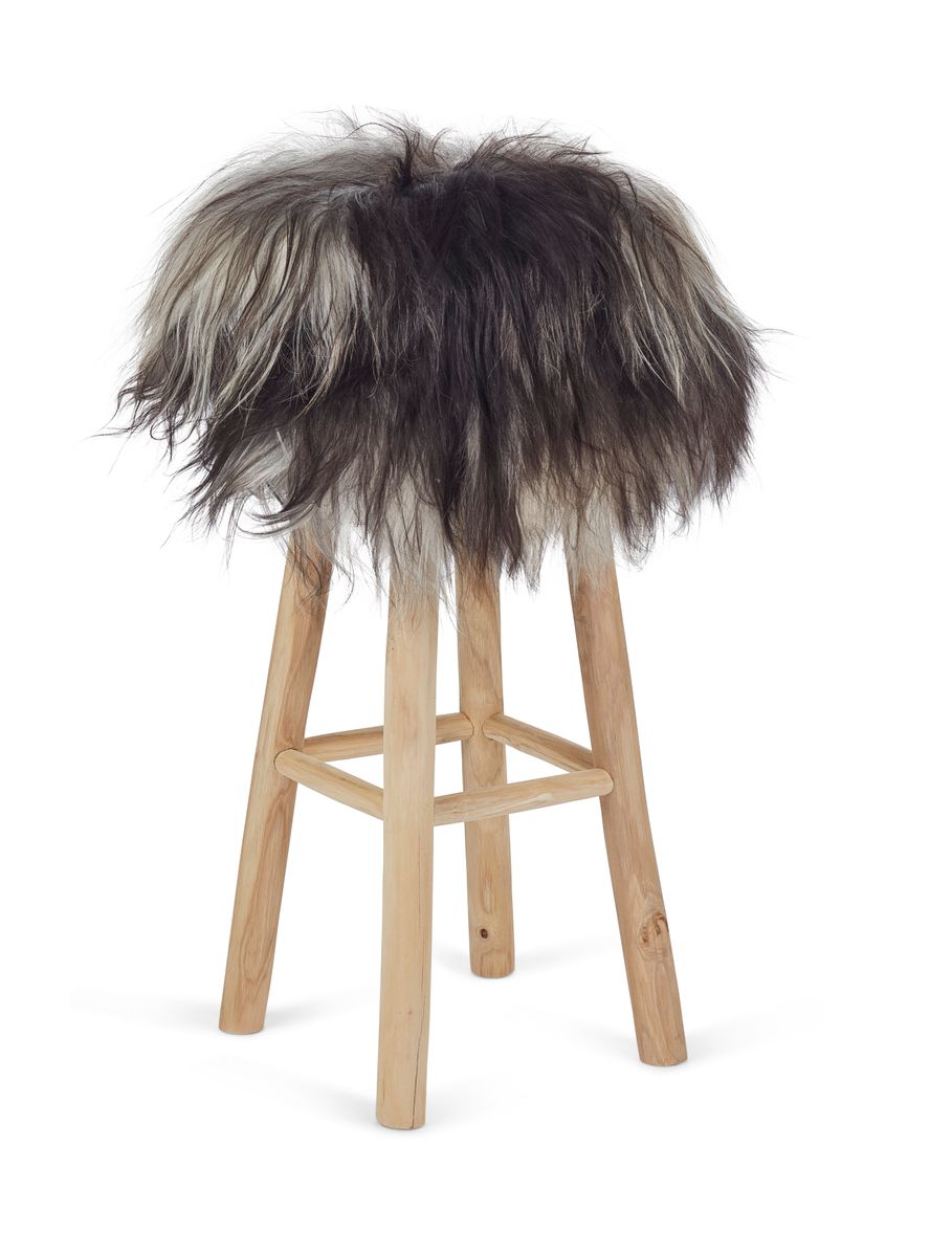 Holzbarhocker mit Lammfell | Island