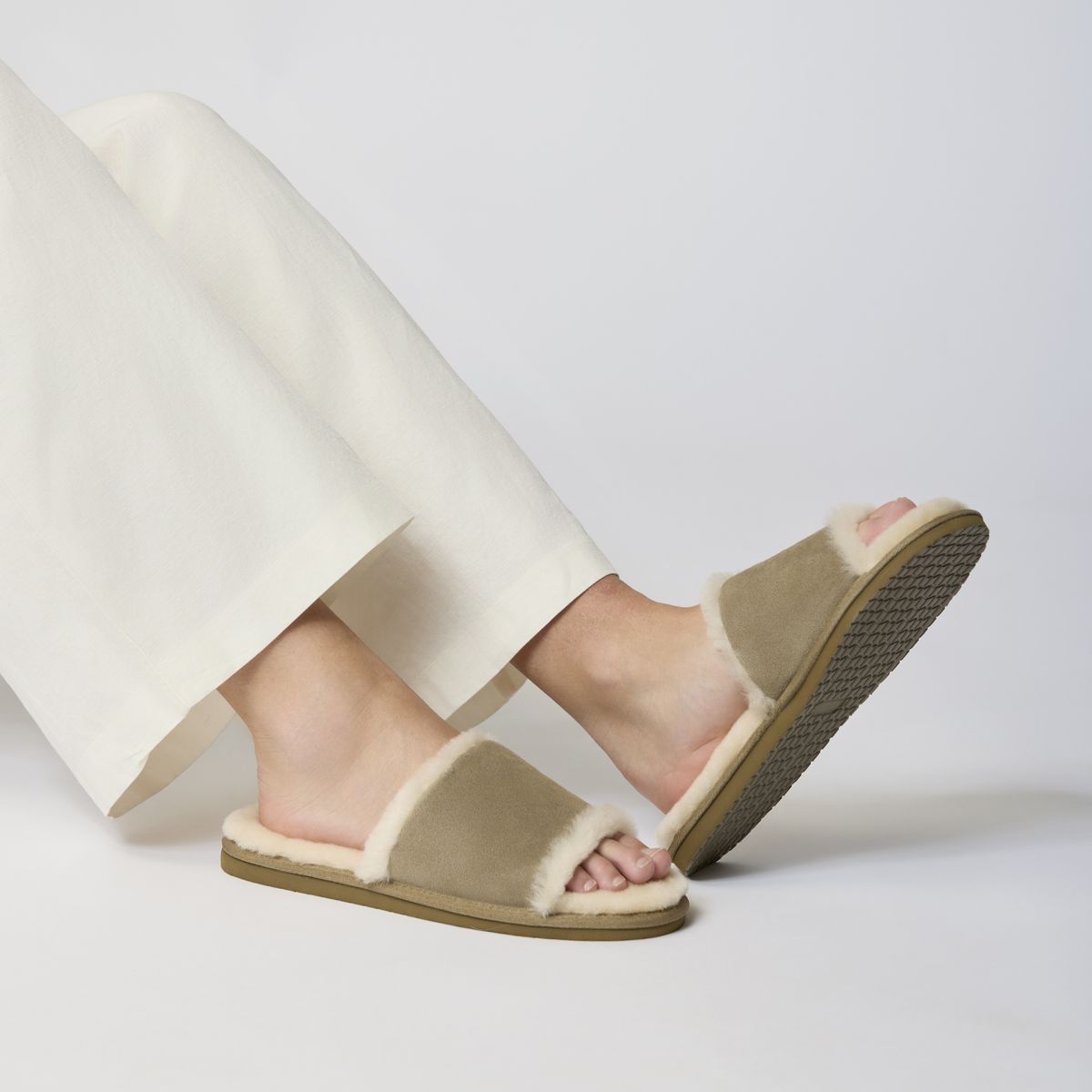 Lammfell Hausschuhe Classic | Damen | Wildleder Kastanie