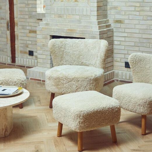 Lammfell Hocker Emil | Premium | Kurzhaar Anthrazit