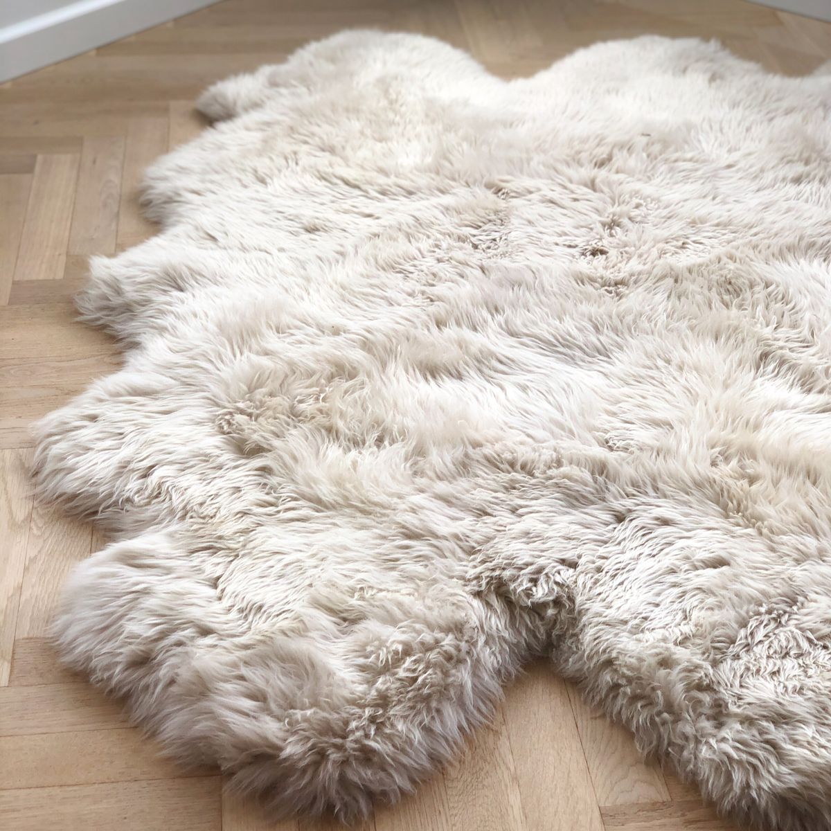 Lammfell Teppich Premium | Langhaar | Neuseeland | 180x162 cm Schwarz