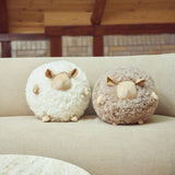 Cute Sheep | Kurzhaar | Neuseeland | Rundes Fellkissen Beige/Weiß