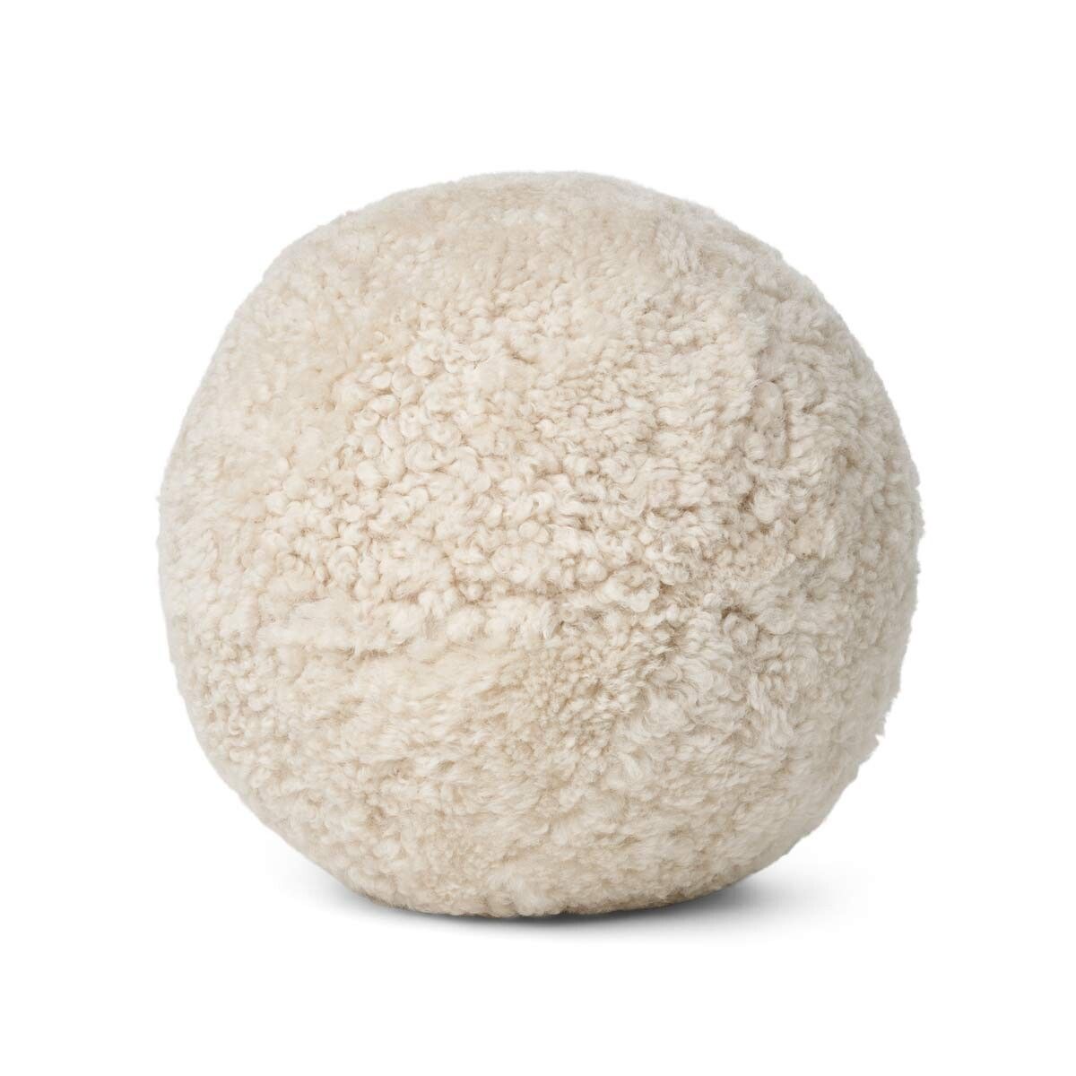 Angelite Kissenball | Kurzhaar | Neuseeland | D25/30/35 cm Fellkissen | Sheepskinhouse.ch