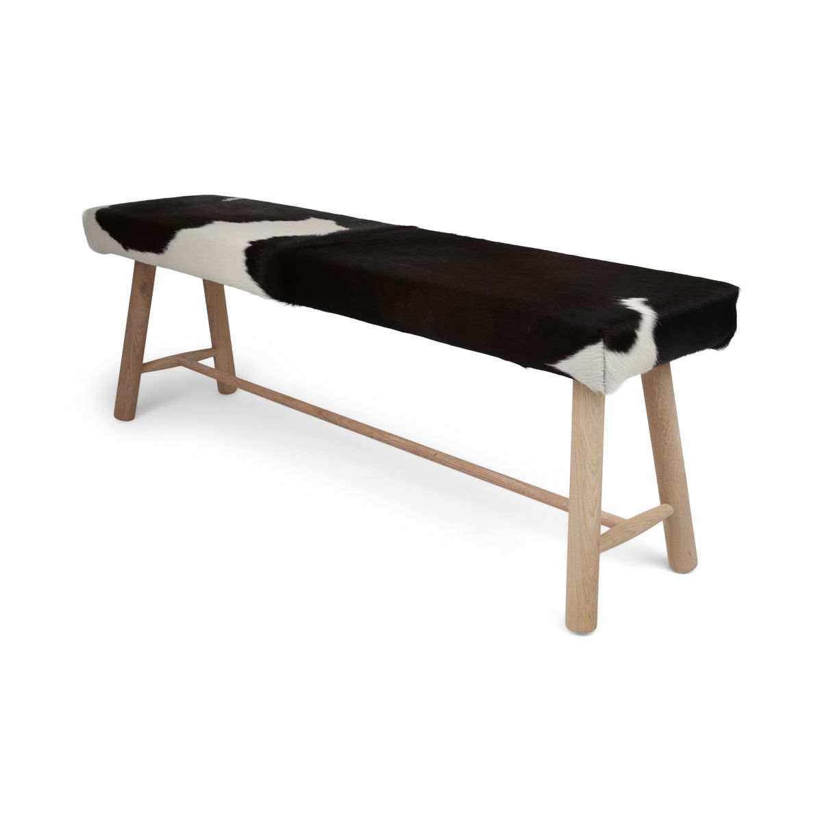 Holzbank mit Kuhfell | Eichenbeine | 140x35x45 cm Bänke | Sheepskinhouse.ch