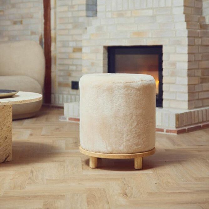Simon Pouf | Neuseeland | Mokassin | D46x52 cm Poufs | Sheepskinhouse.ch
