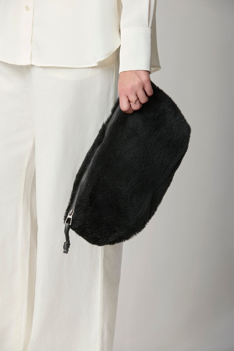 Maxi Havanna Clutch | Neuseeland | Lammwolle Schwarz