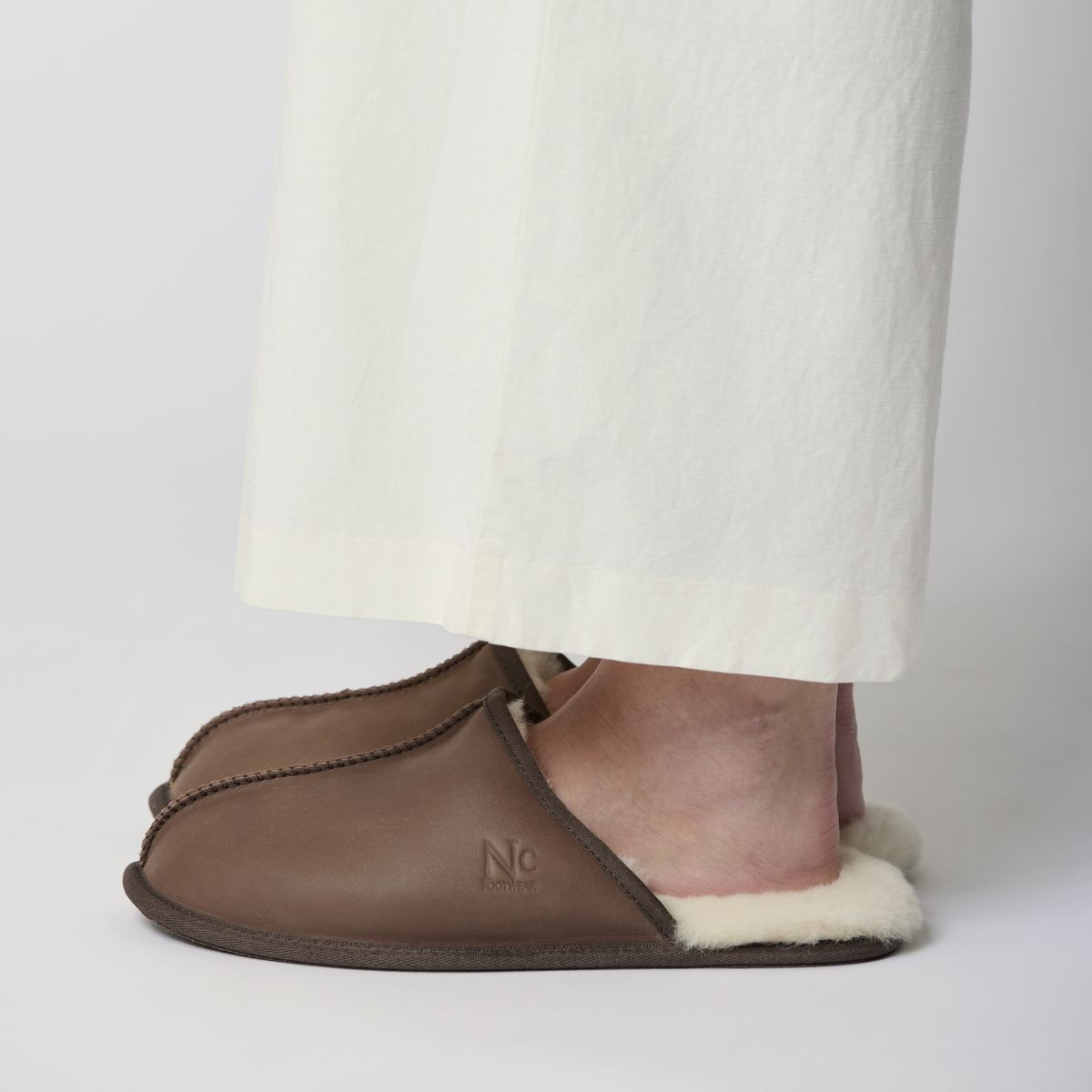 Pantoffeln für Herren | Neuseeland | Größe 40-47 Schwarzes Nappa