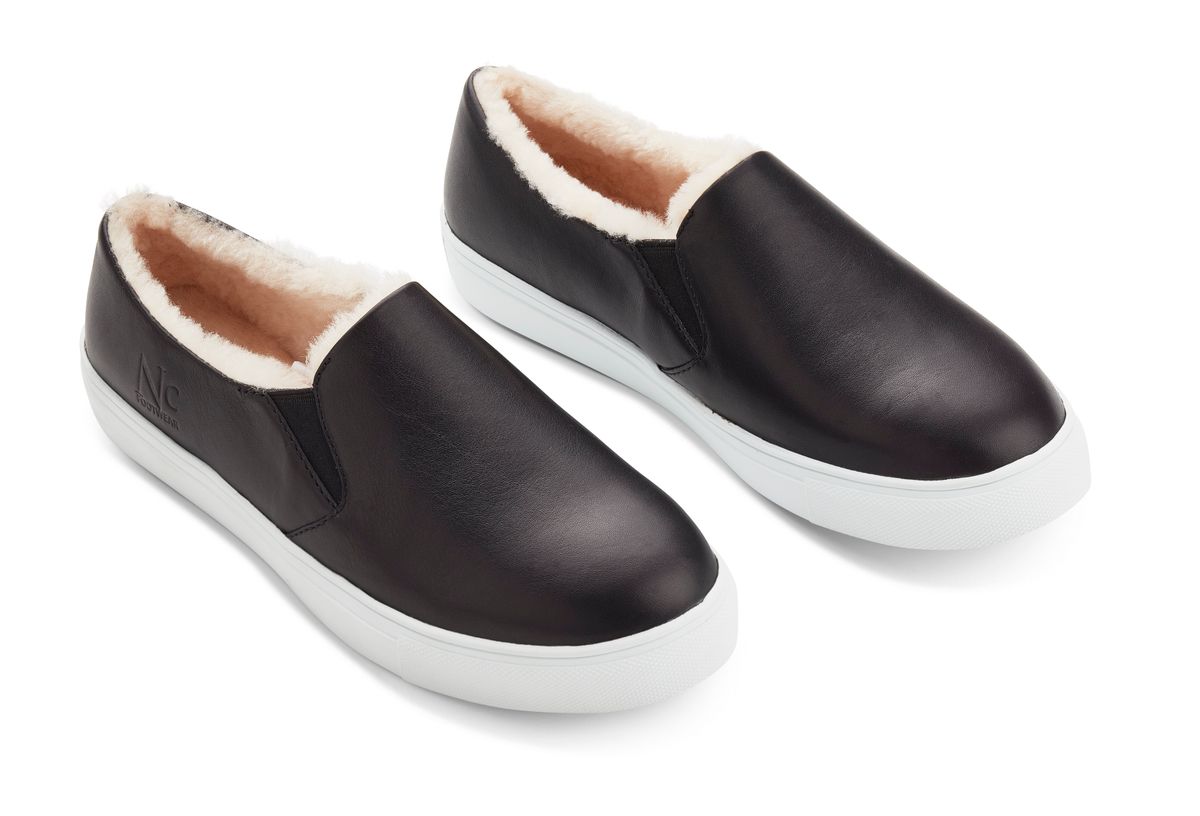 Lammfell Sneaker | Neuseeland | Outdoor-Schuh | Größe 35 Fellschuhe | Sheepskinhouse.ch