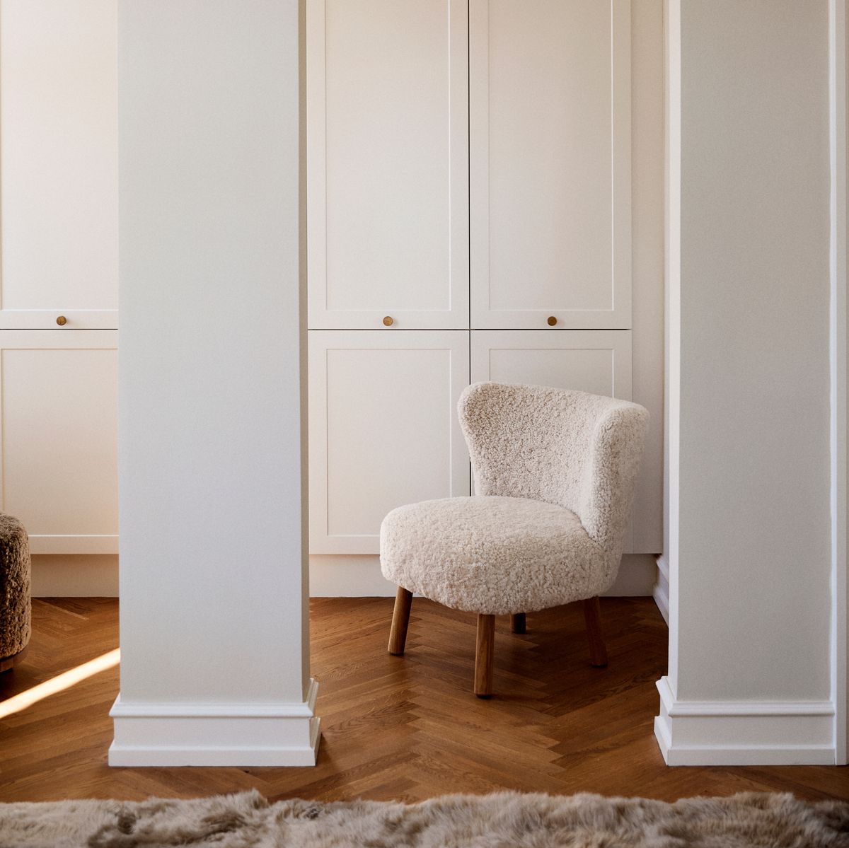 Emily Loungestuhl | Kurzhaar | Design Möbel Anthrazit