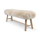 Holzbank mit Lammfell | Langhaar | Neuseeland | Eichenbeine | 140x35x45 cm