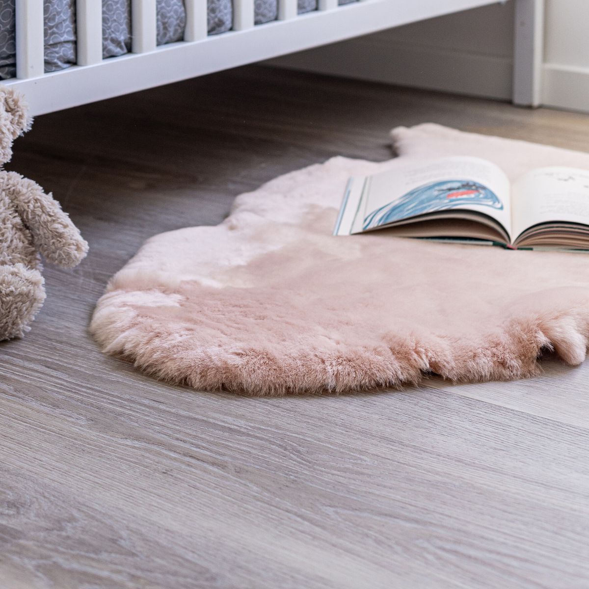 Baby Lammfell | Kurzhaar | Neuseeland | 95 cm Hellrosa
