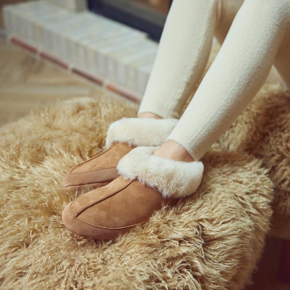 Lammfell Hausschuhe Soft Sole | Weiche Sohle | Wildleder Schwarz