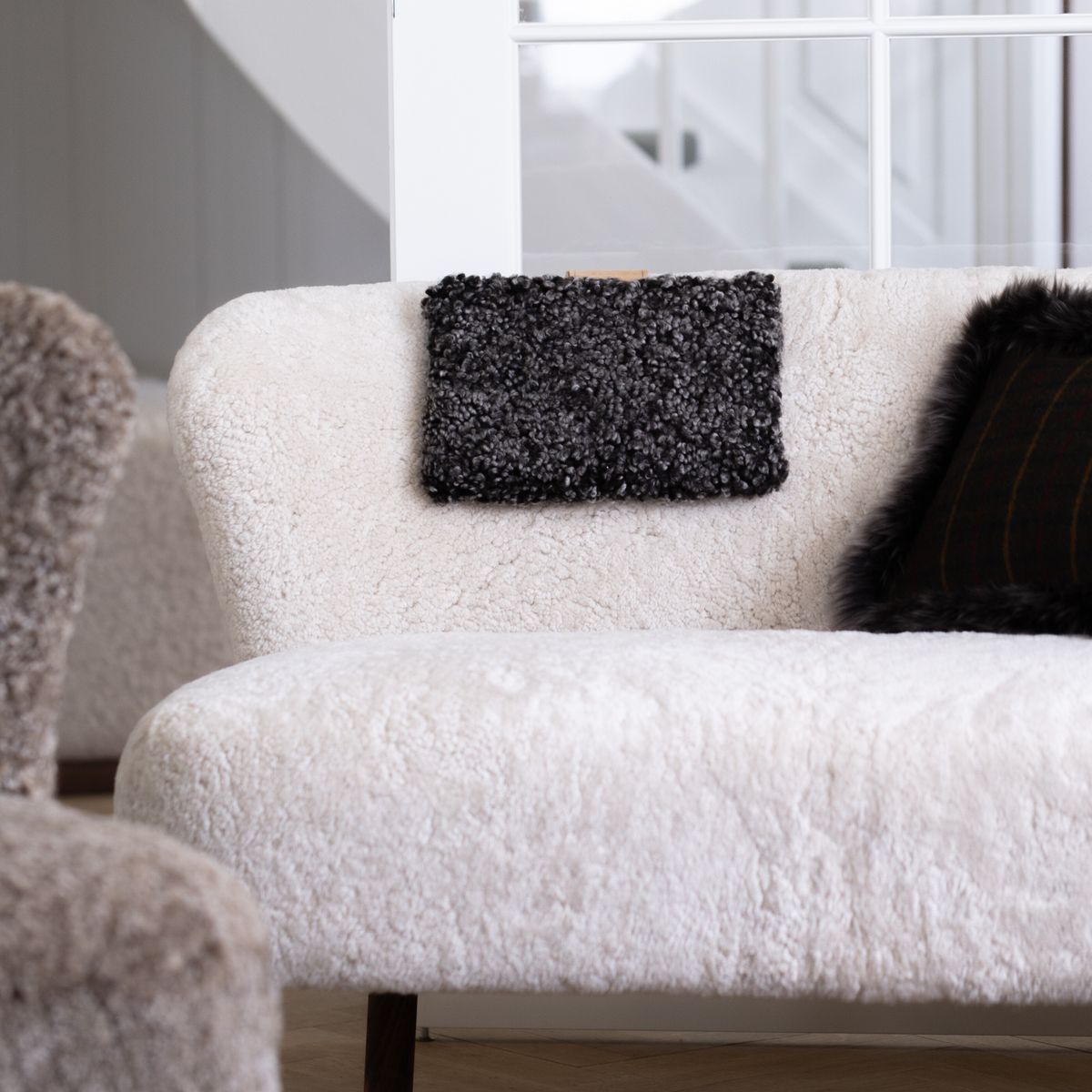 Kopfstütze | Kurzhaar | Neuseeland | Kalbsleder Wohnaccessoire | Sheepskinhouse.ch